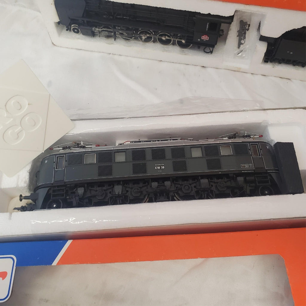 Roco International HO 04126, 43375, 43719, 43758, & 44028 Train Set