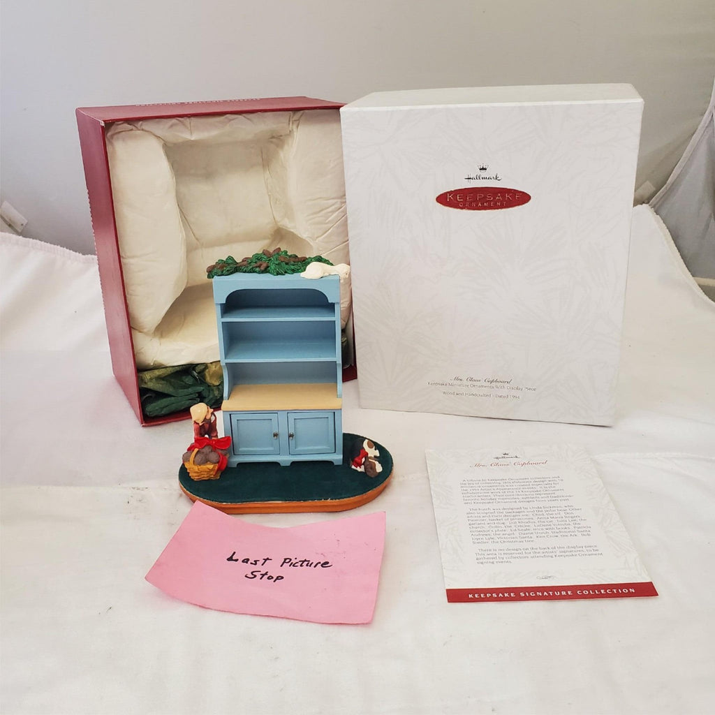 Hallmark Keepsake Ornaments Mrs. Calude Cupboard Mini Ornaments w/ Display Piece