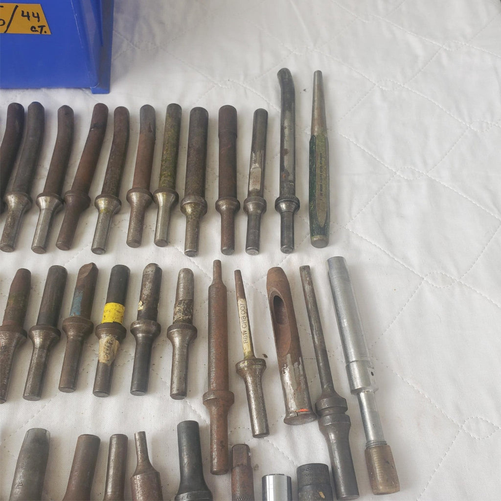 Lot of 44 ATI Cupped Straight Rivet Assorted Set LOT-140
