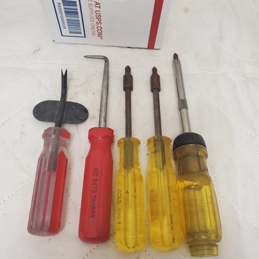 Lot of 5 Assorted Screwdriver and Pick Tool Set LOT-453