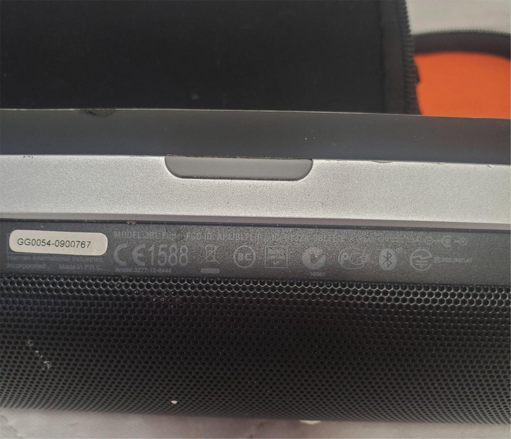 JBL Flip Black Wireless Bluetooth Portable Stereo Speaker with Case