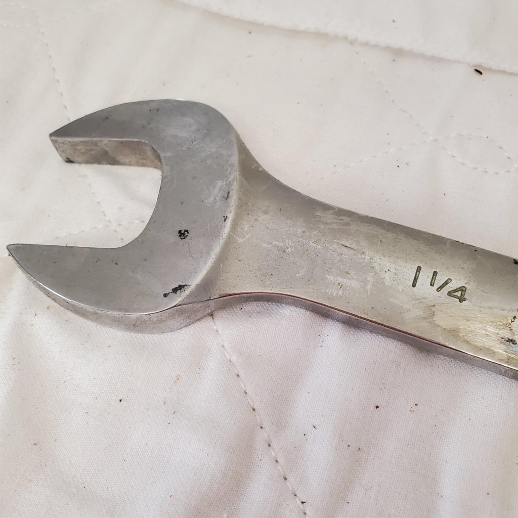Snap-on V04042B 1-1/4" & 1-3/8" Double-Ended Open Wrench Tool LOT-818
