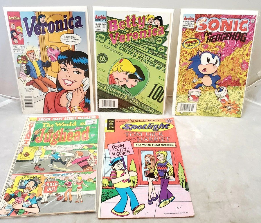 Archie Giant Series Magazine The World of Jughead Archie Comics Veronica & More