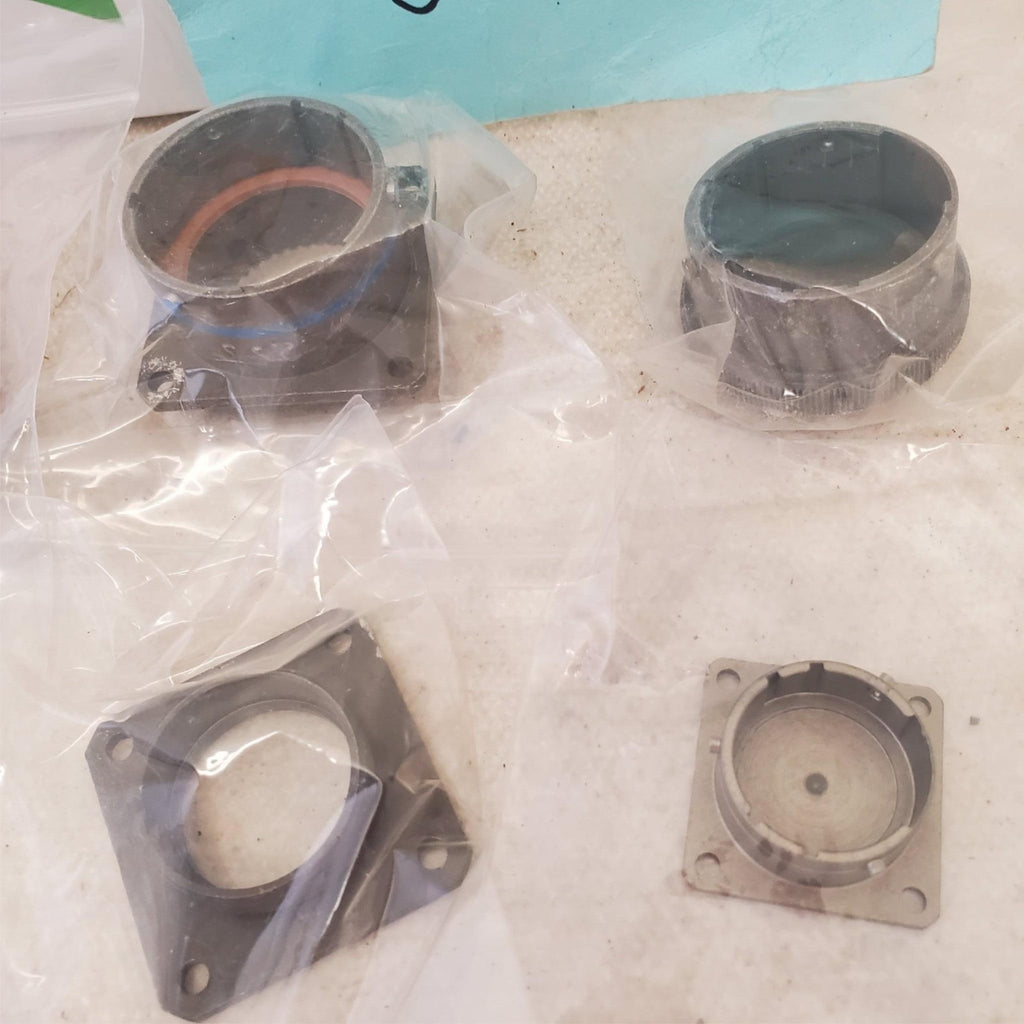 Lot of Cylinder Pipe Muffler Connector LOT 331