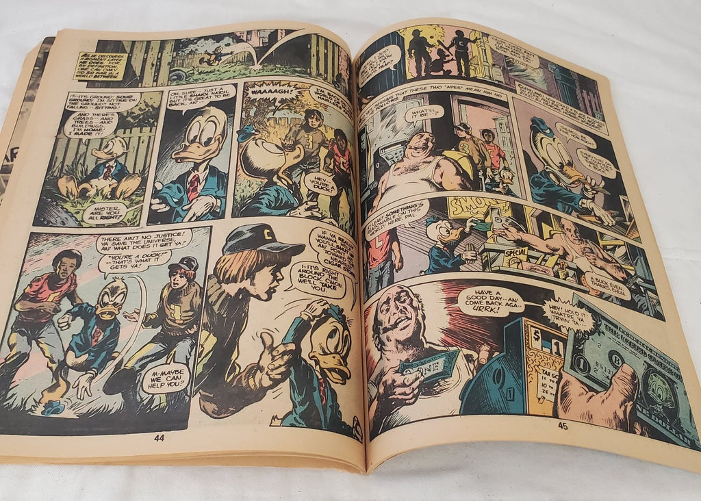 Giant Comic Howard the Duck Joins Defenders Marvel Treasury #12