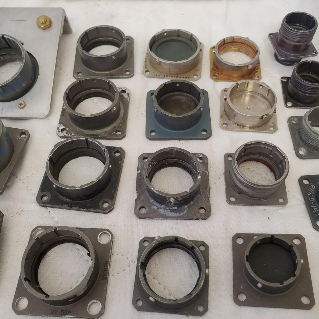 Lot of Cylinder Pipe Muffler Connector LOT 633