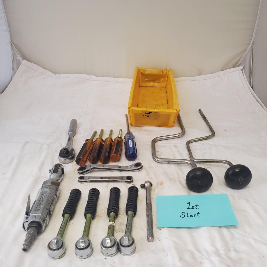 Lot of Assorted Ratchets, Drivers, Speed Handles & Other Hand Tools LOT 128