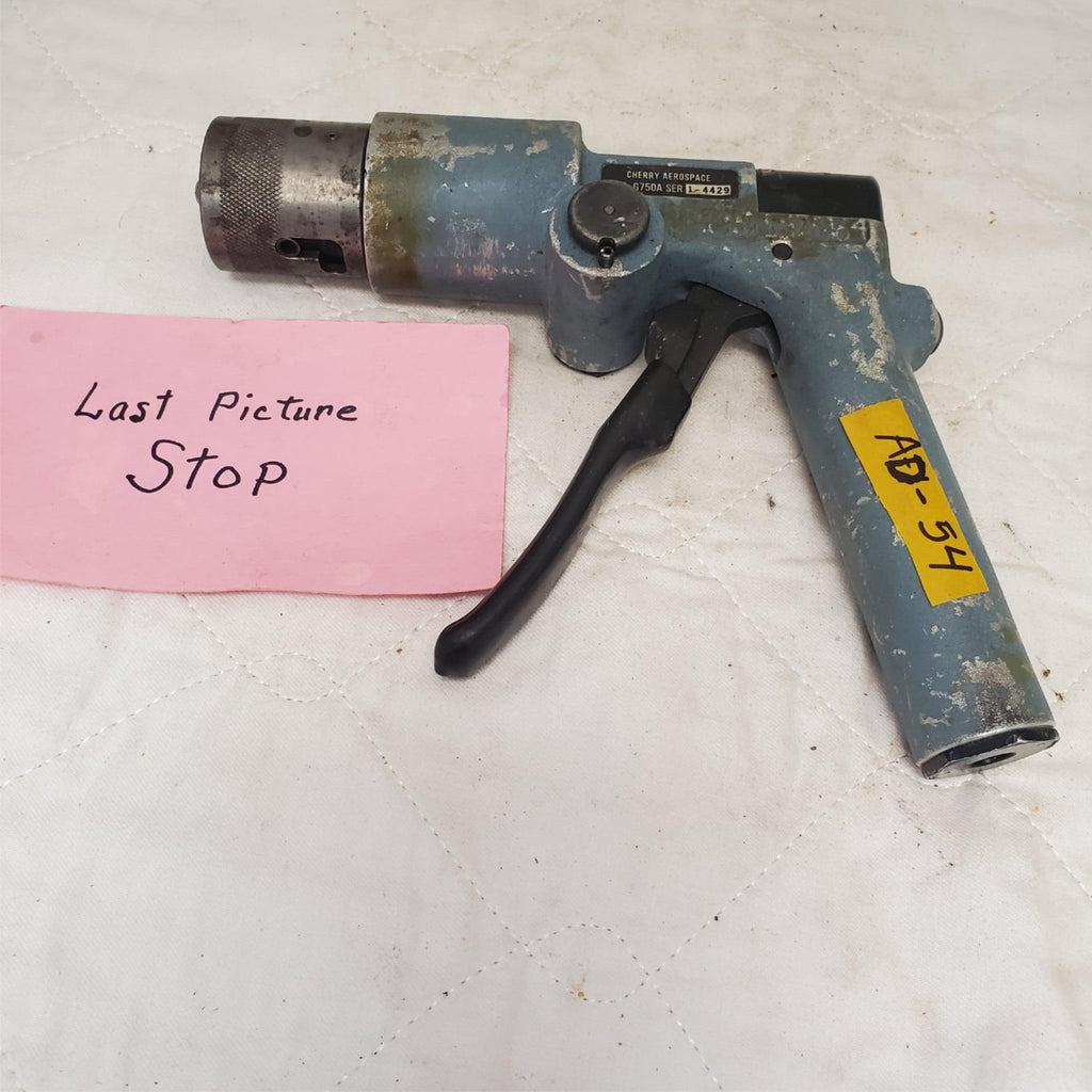 The Cherry Aerospace G750A G750A Hand Riveter AD-54