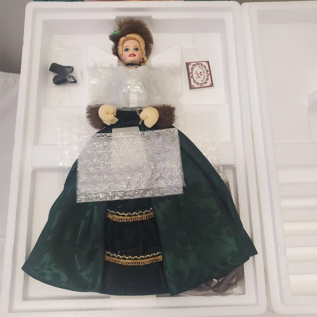 Barbie 1996 - Holiday Caroler Doll - Porcelain Barbie Collection