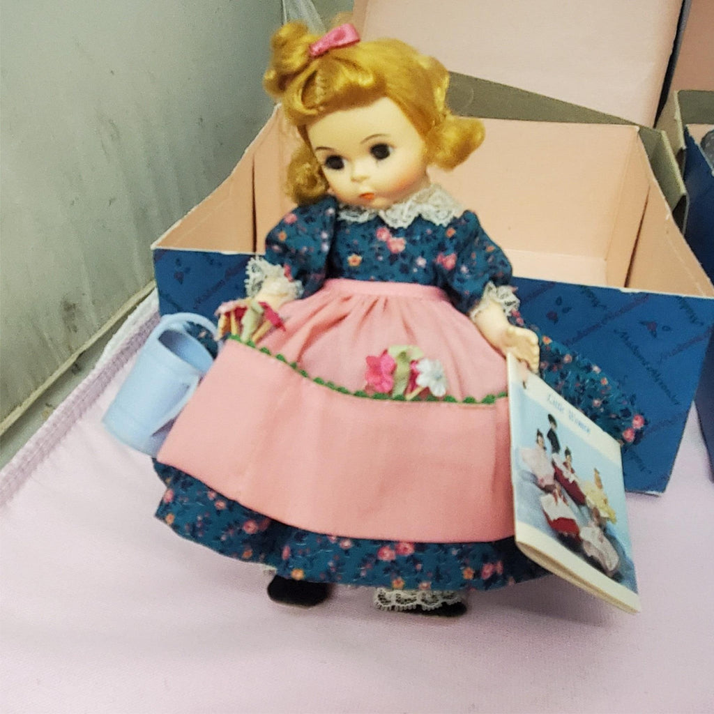 Set of 5 Madame Alexander Miniature Showcase Dolls with Box & Stand