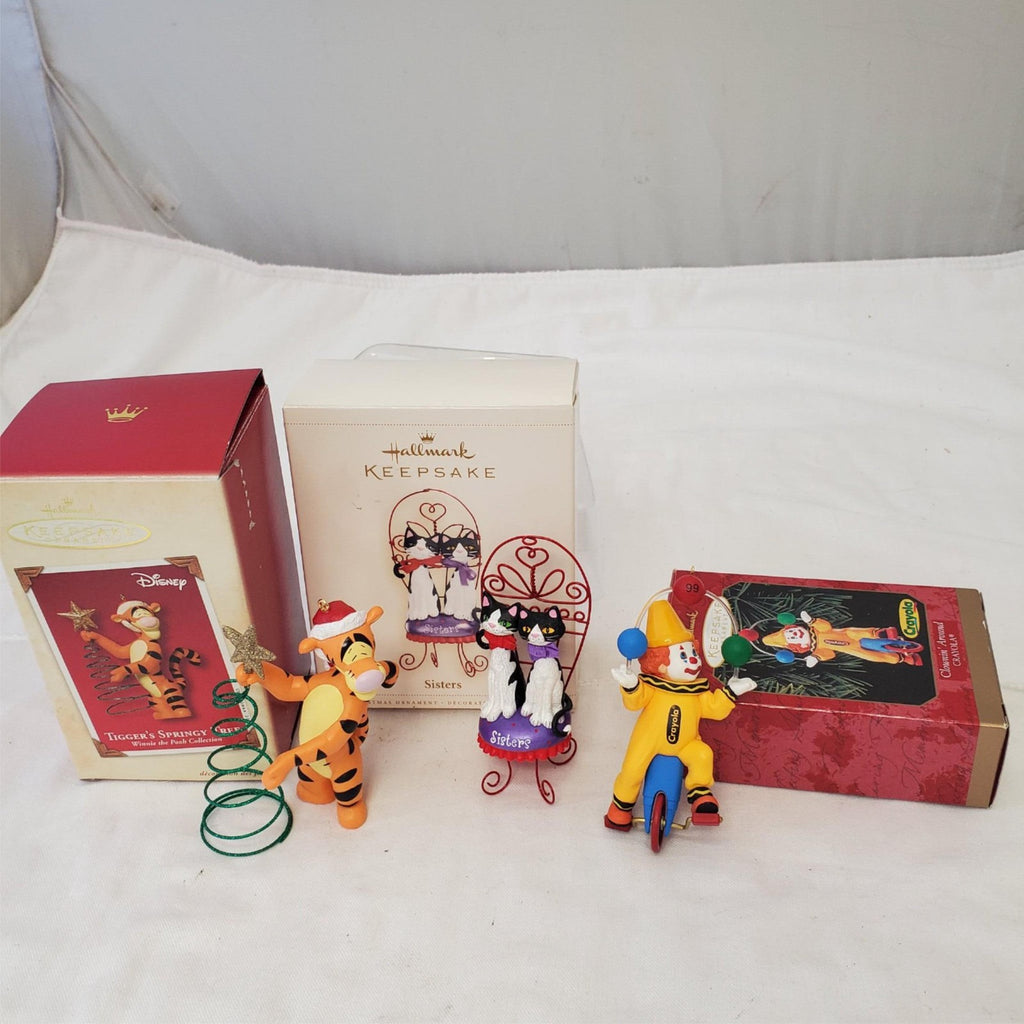 Lot of Hallmark Keepsake Tiggers Springy Tree,Clownin Around & Sisters Ornaments