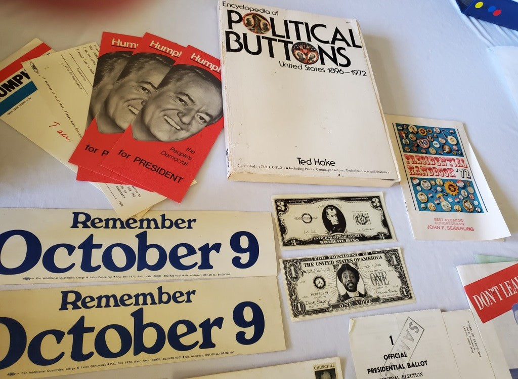 Encyclopedia of Political Buttons United States 1896-1972 Remember Oct 9 & More.