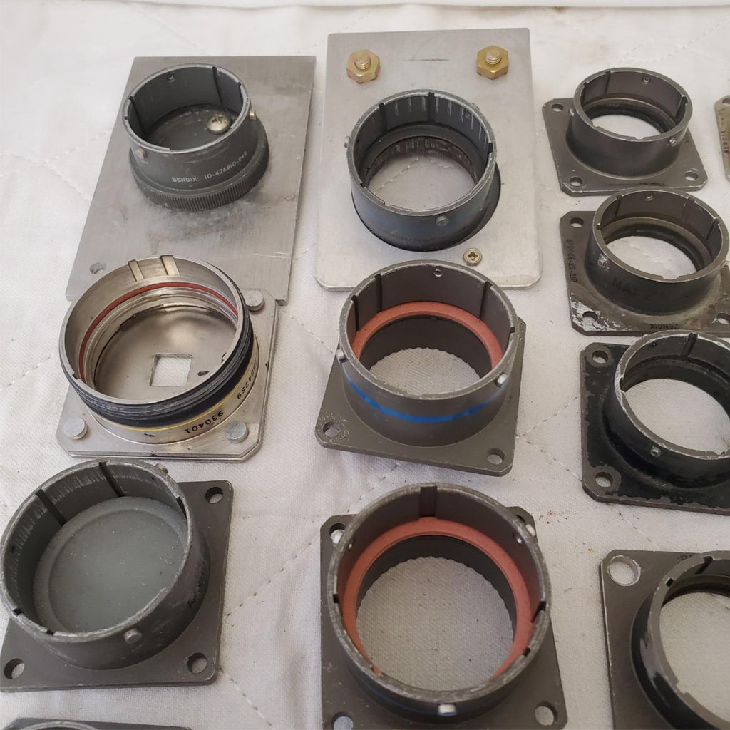 Lot of Cylinder Pipe Muffler Connector LOT 633