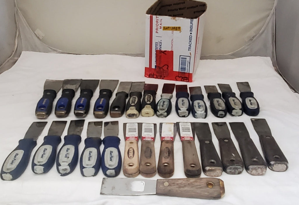 Lot of 27 Assorted Putty Knives & Scrapers Mixed Brands for Paint LOT-1059