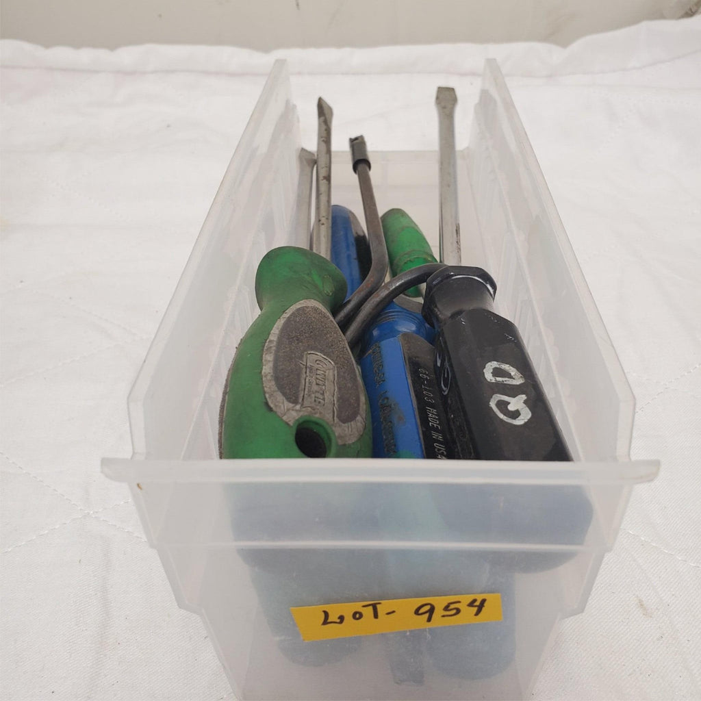 Lot of 7 Assorted Flathead Screwdrivers Set LOT-954