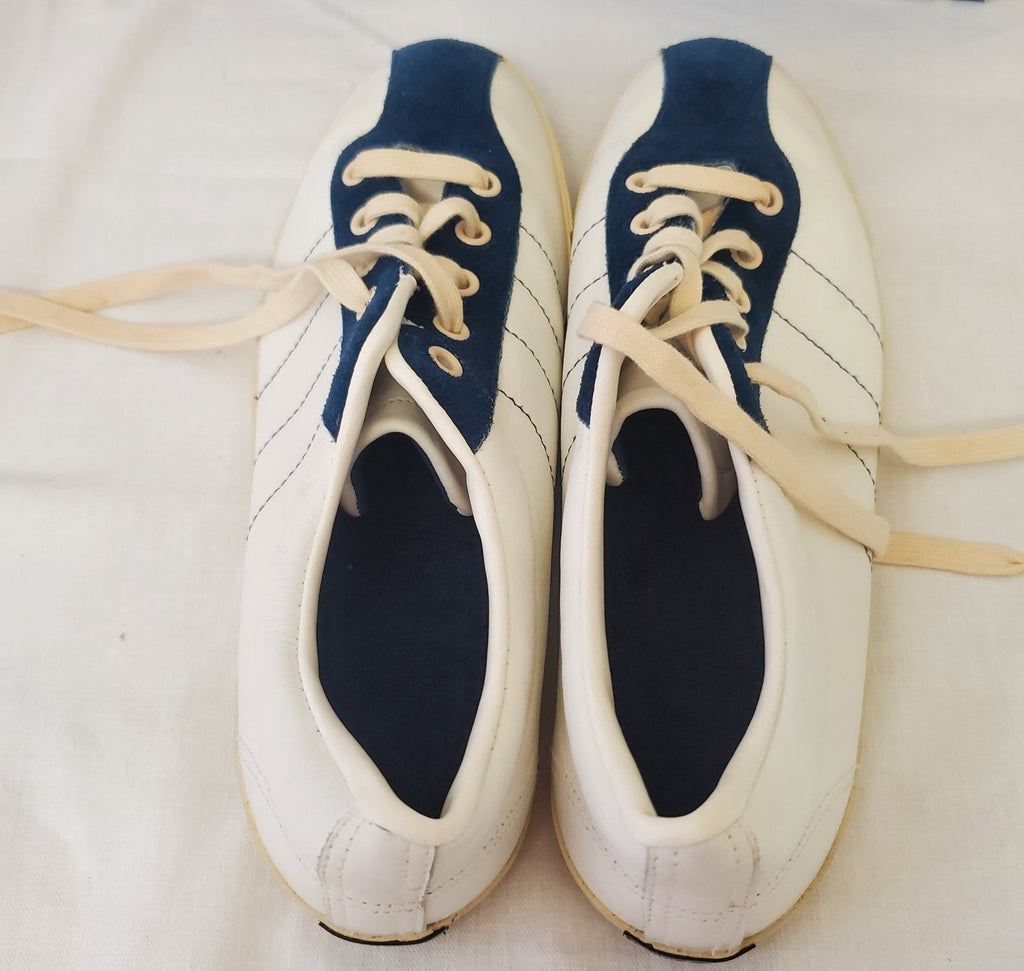 Vintage Women’s White Navy LTO Leather Converse Tennis Shoes Size 8.5M