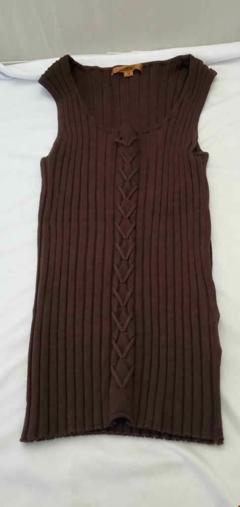 Belldini Women Knit Sleeveless Stretch Ribbed Pullover Scoop Sweater Size M