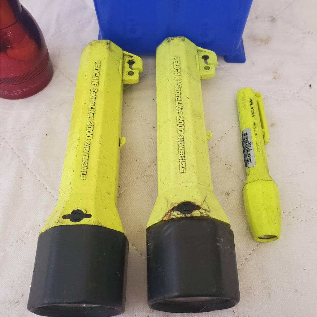 Lof of Pelican Tracker Flashlight and Matco Work Light LOT 605