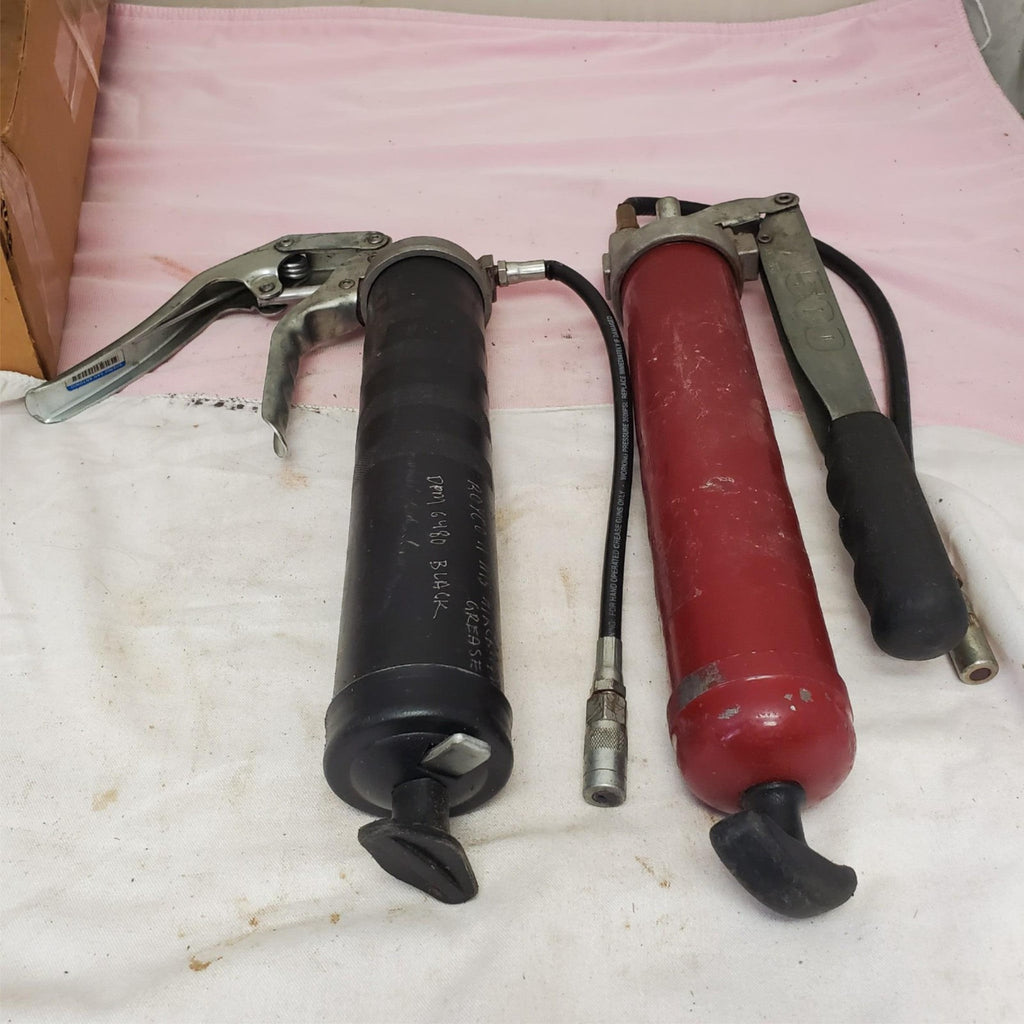 Lot of 2 Pistol Grip Grease Gun Set LOT-946