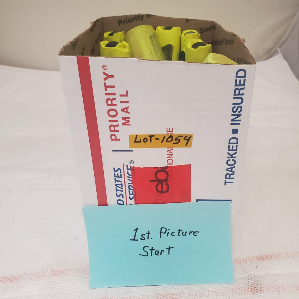 Lot of 8 Streamlight Flashlight 4AA LED  LOT-1054