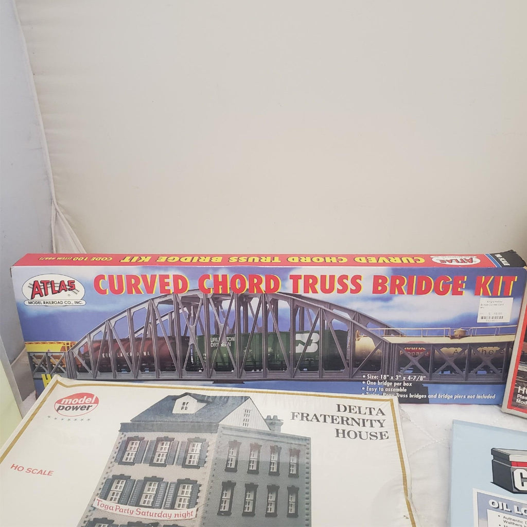 Lot of 5 HO Scale Model Kits  Atlas, Revell, Model Power, Walthers Bridge Set