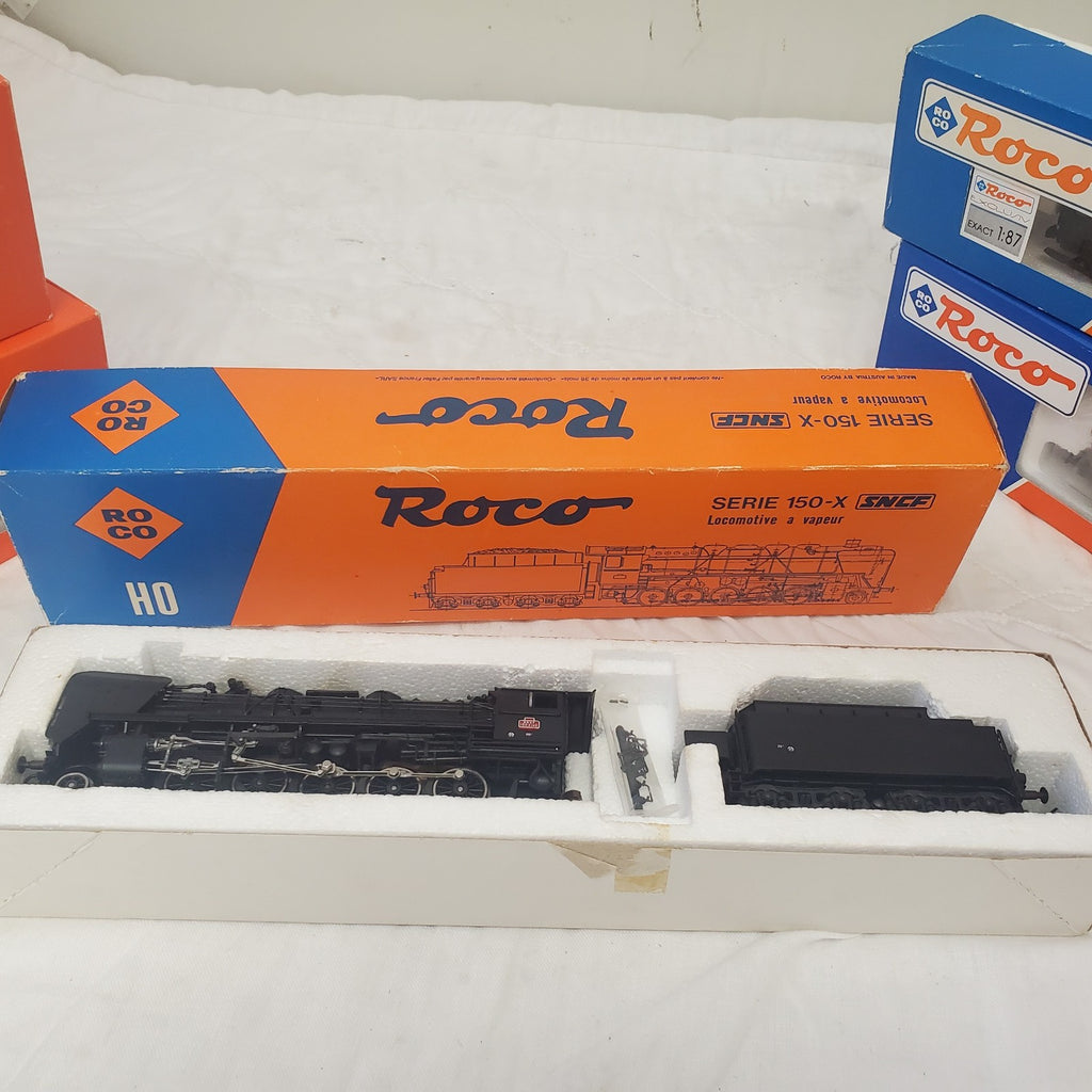 Roco International HO 04126, 43375, 43719, 43758, & 44028 Train Set