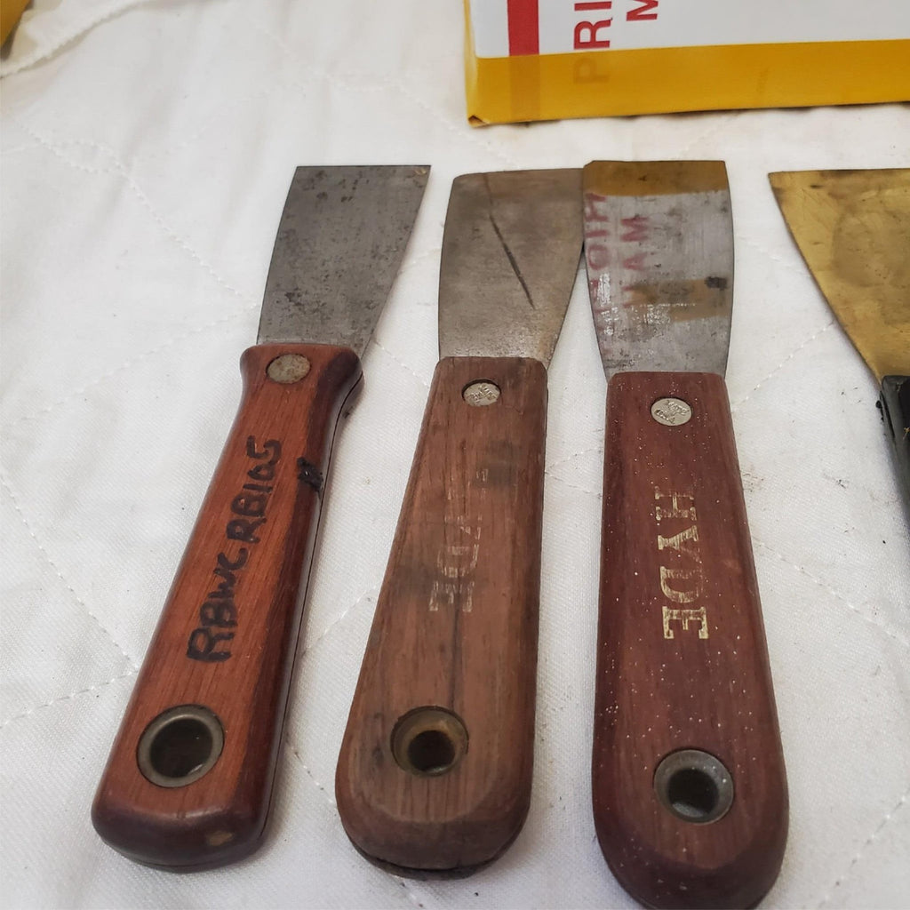 Lot of 6 Assorted Various Brands Putty knives LOT-828