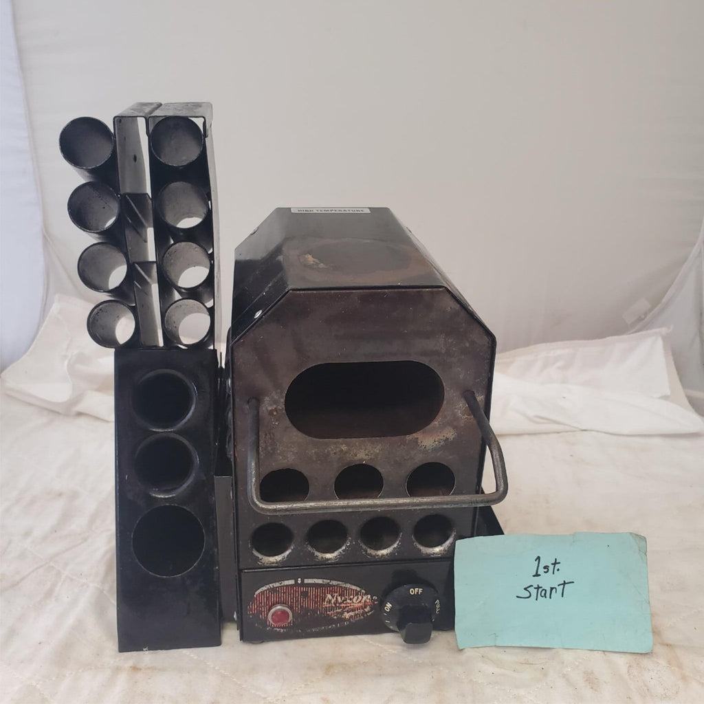 Nyxon Curling Tone Heater Model DN96005 LOT 487