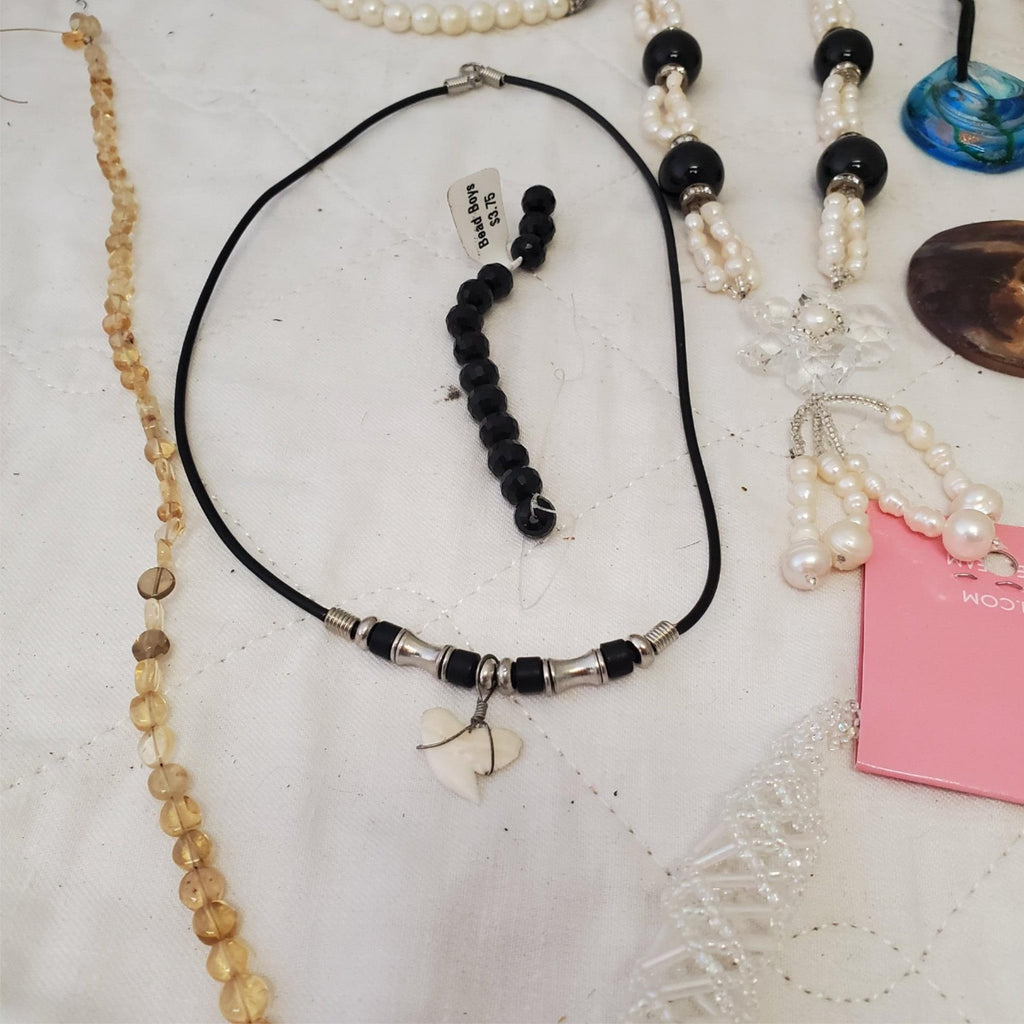 Lot of Assorted Various Silver, Pearl, Beads Necklaces  LOT-10