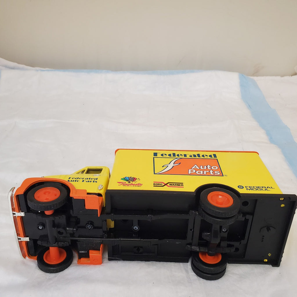 Ertl Collectible 1953 Ford Diecast Delivery Van Truck Bank Federated Auto