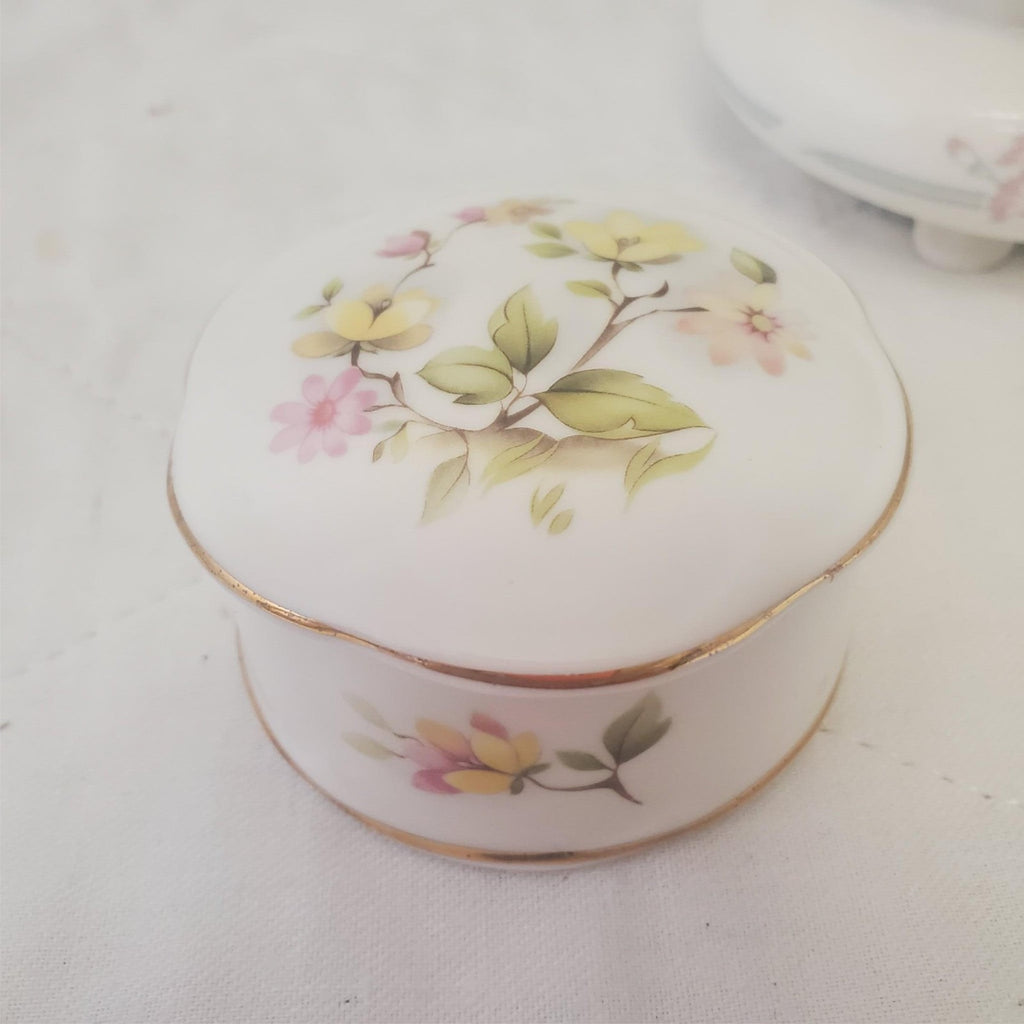 Buckingham Palace 1994, Royal Doulton Carnation Porcelain Trinket Pot