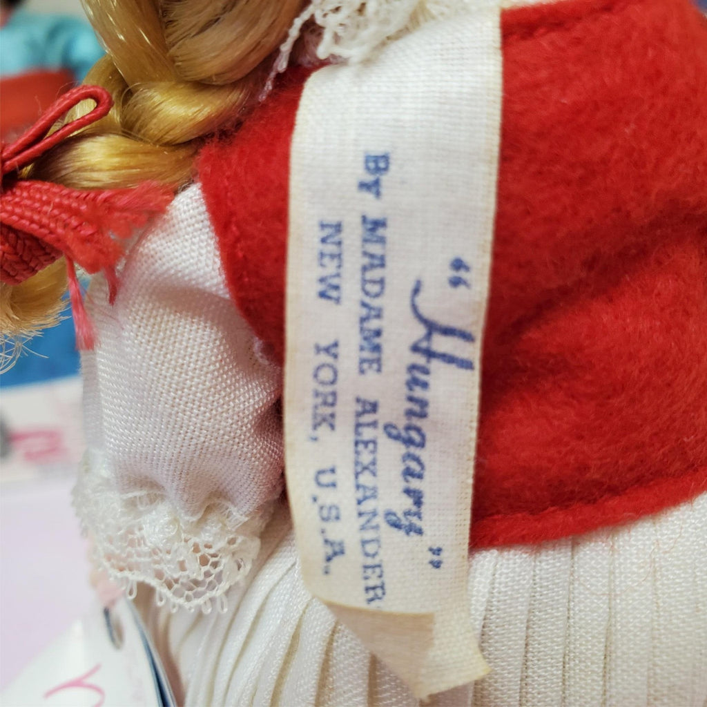Set Of 4 Vintage Madame Alexander Miniature Showcase Series Dolls