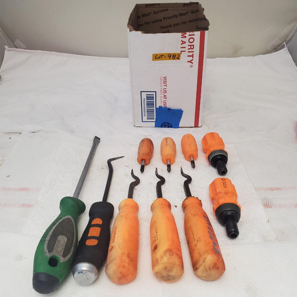 Lot of 10 Matco & Witte Vintage Mixed Screwdrivers & Hook Tools LOT-982