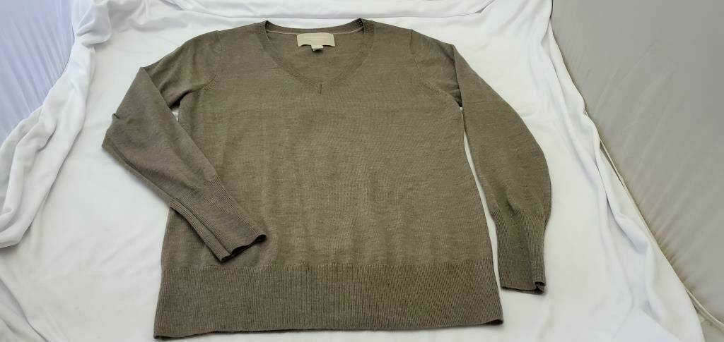 Banana Republic 100% Merino Wool Brown V-Neck Men's Sweater Size Large