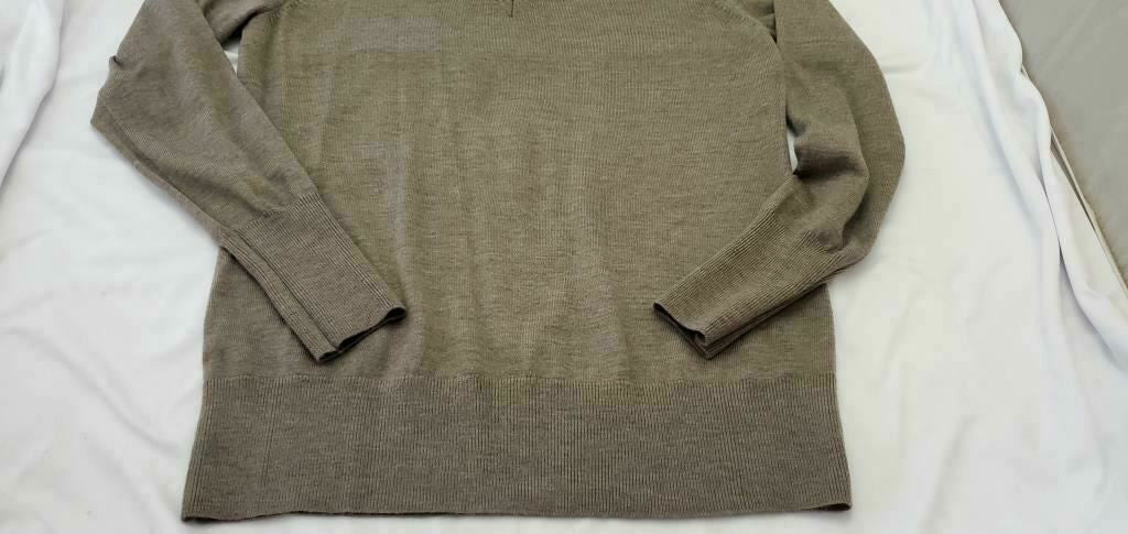 Banana Republic 100% Merino Wool Brown V-Neck Men's Sweater Size Large