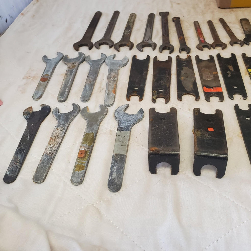 Lot of 40 Assorted Open End Service Wrench & other Wrench Tool LOT 486