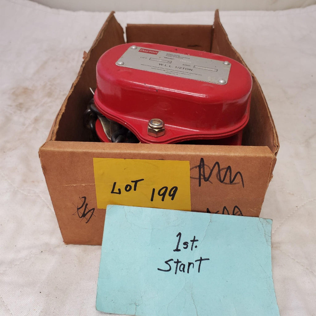 DAYTON Manual Chain Hoist: Hook Mounted 2,000lbs 15ft LOT 199