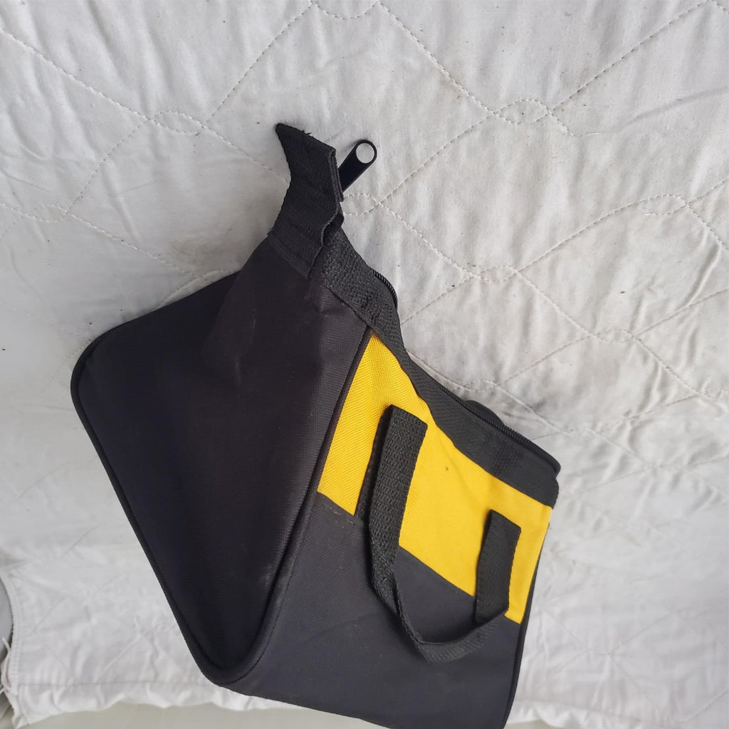 DEWALT TOOL BAG 11" x 8" x 7" Heavy Duty Nylon & Square Plastic Base LOT 652