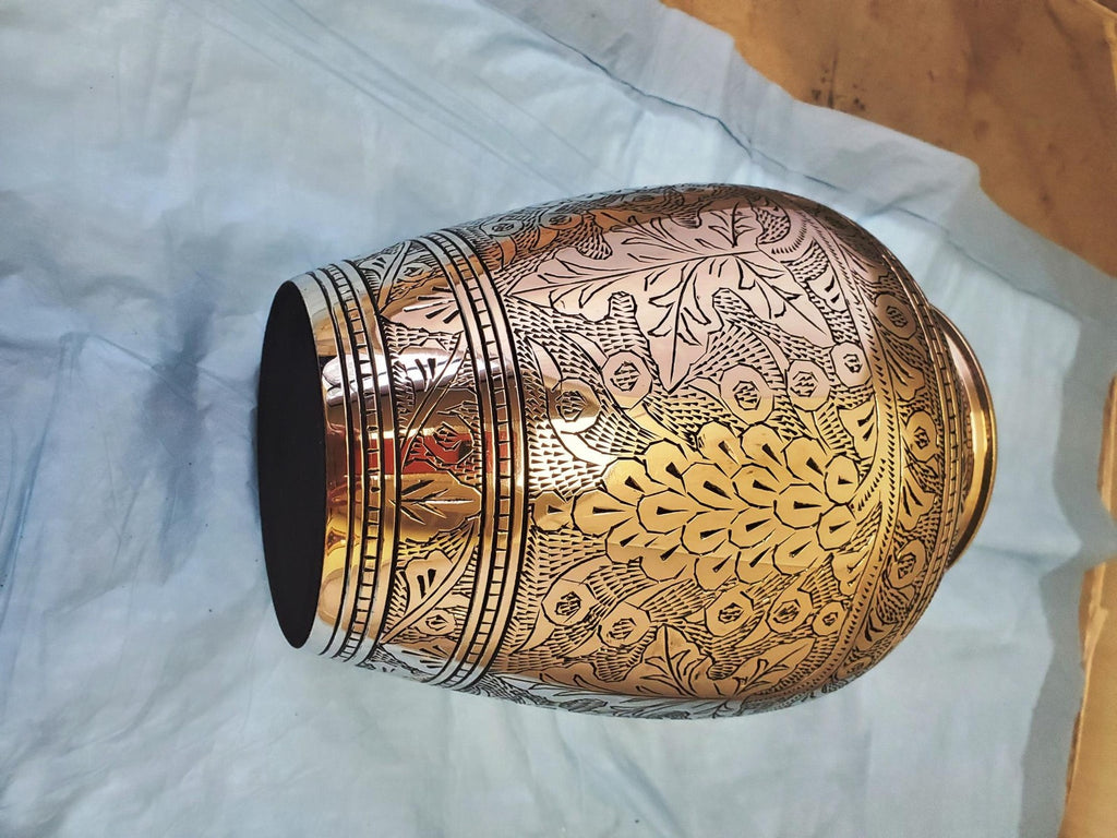 Modern Beautiful Design Handcrafted Urn for Human Ashes BA-629