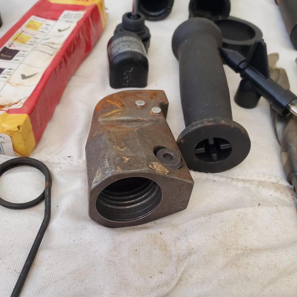 Lot of Assorted Air Drill / Fluid Handles & other Tools LOT AC7