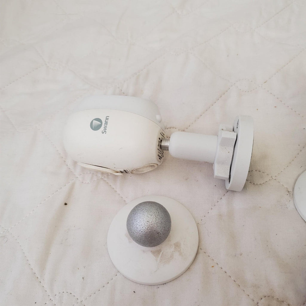 Lot of Swann SWWHD-INTCAM 1080p Wireless Smart Security Cameras