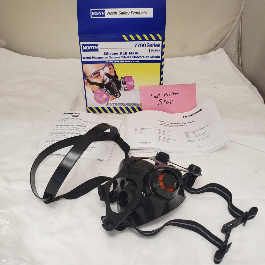 North Safety 7700-Series Respirator Silicone Half Mask 770030 Medium