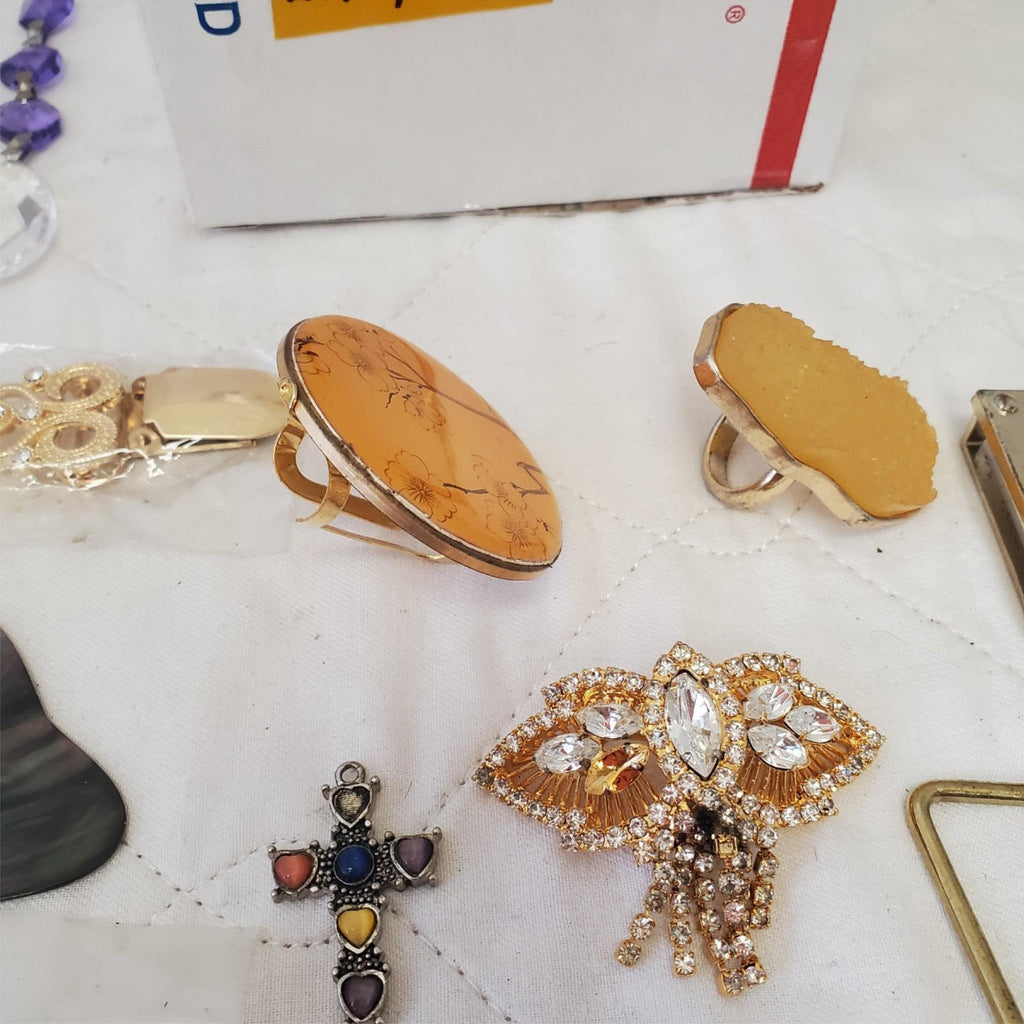 Lot of Assorted Various Brooch, Hair Clips, Pendent & Swiss Knife LOT-9