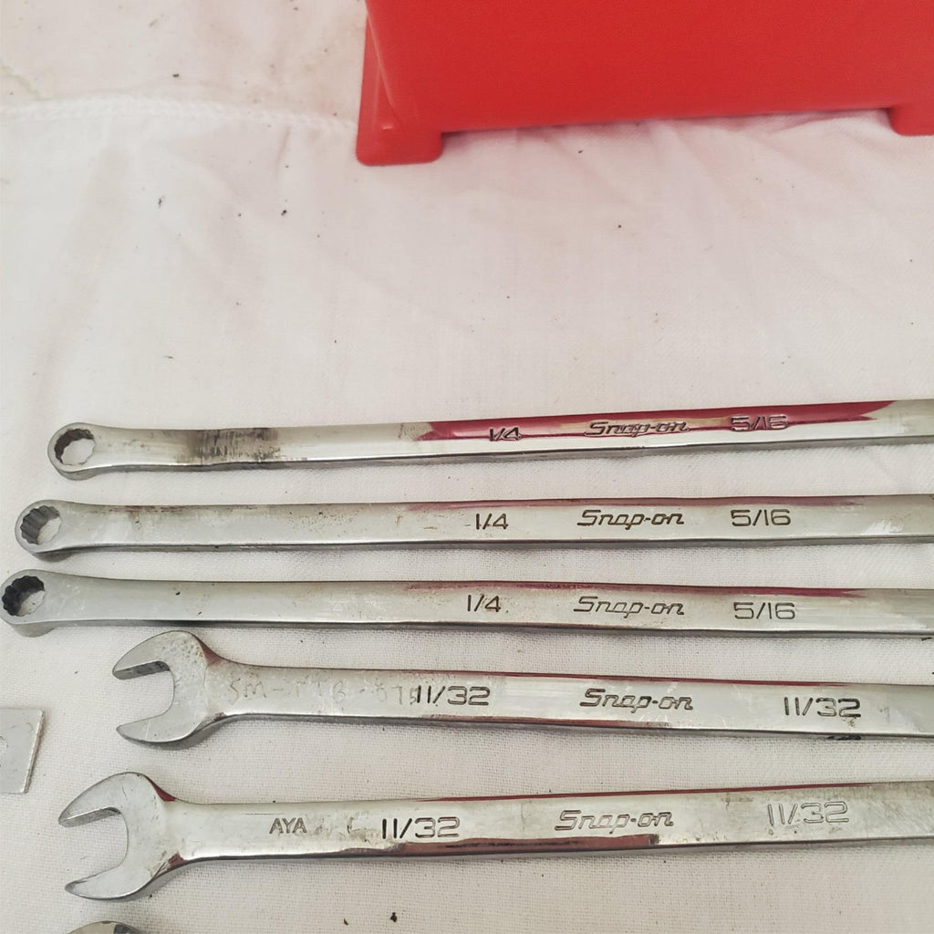 Lot of 22 Snap-on Center Pin Punch, Chisel Gauge Ratchet Wrench & Sockets LOT-42
