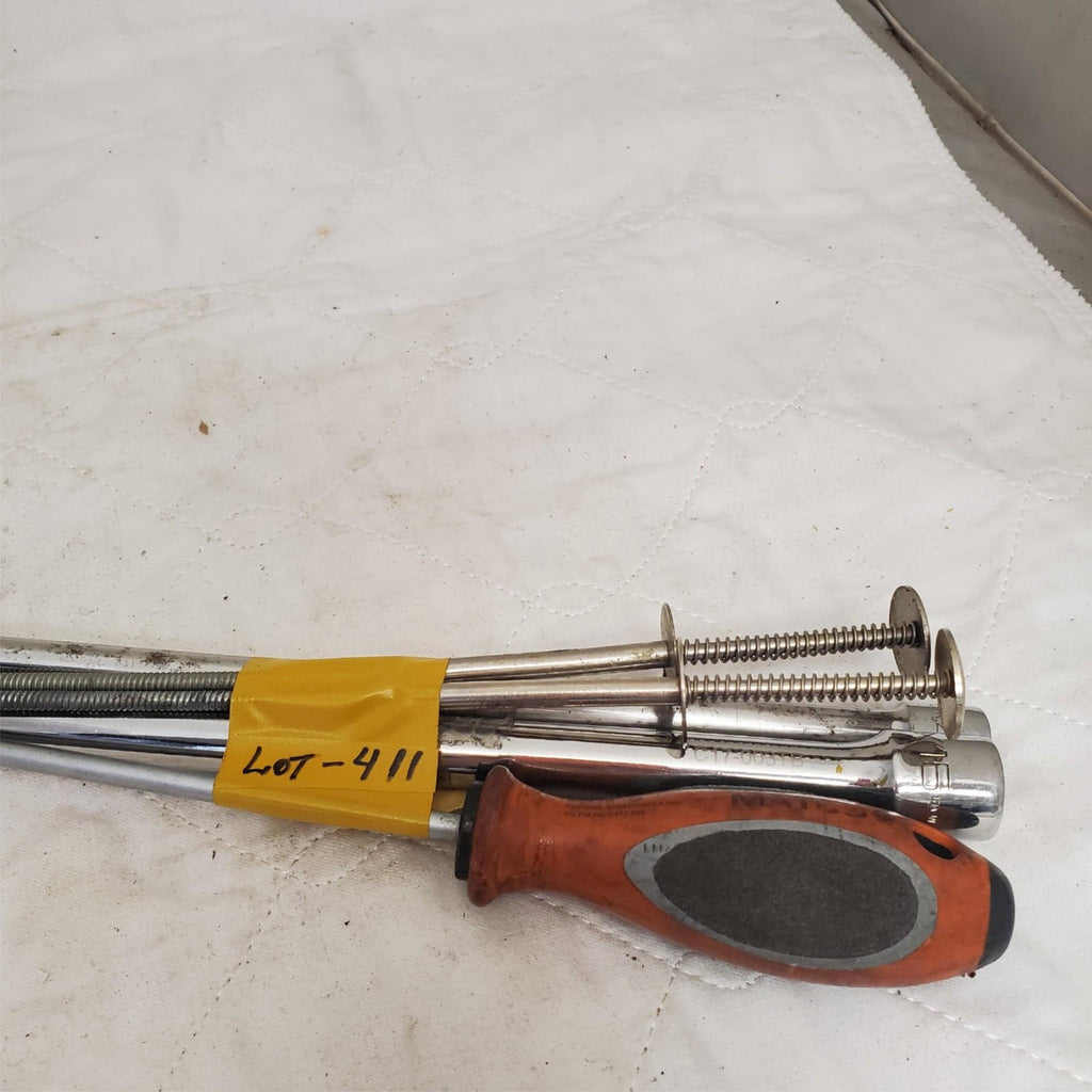 Lot of 6 Metal Tools Including Screwdriver and Rods LOT-411
