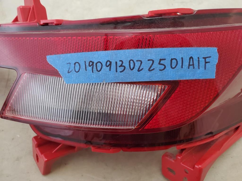 2019 2020 Hyundai Elantra OEM Rear Left Bumper Reflector Light 92405-F2500
