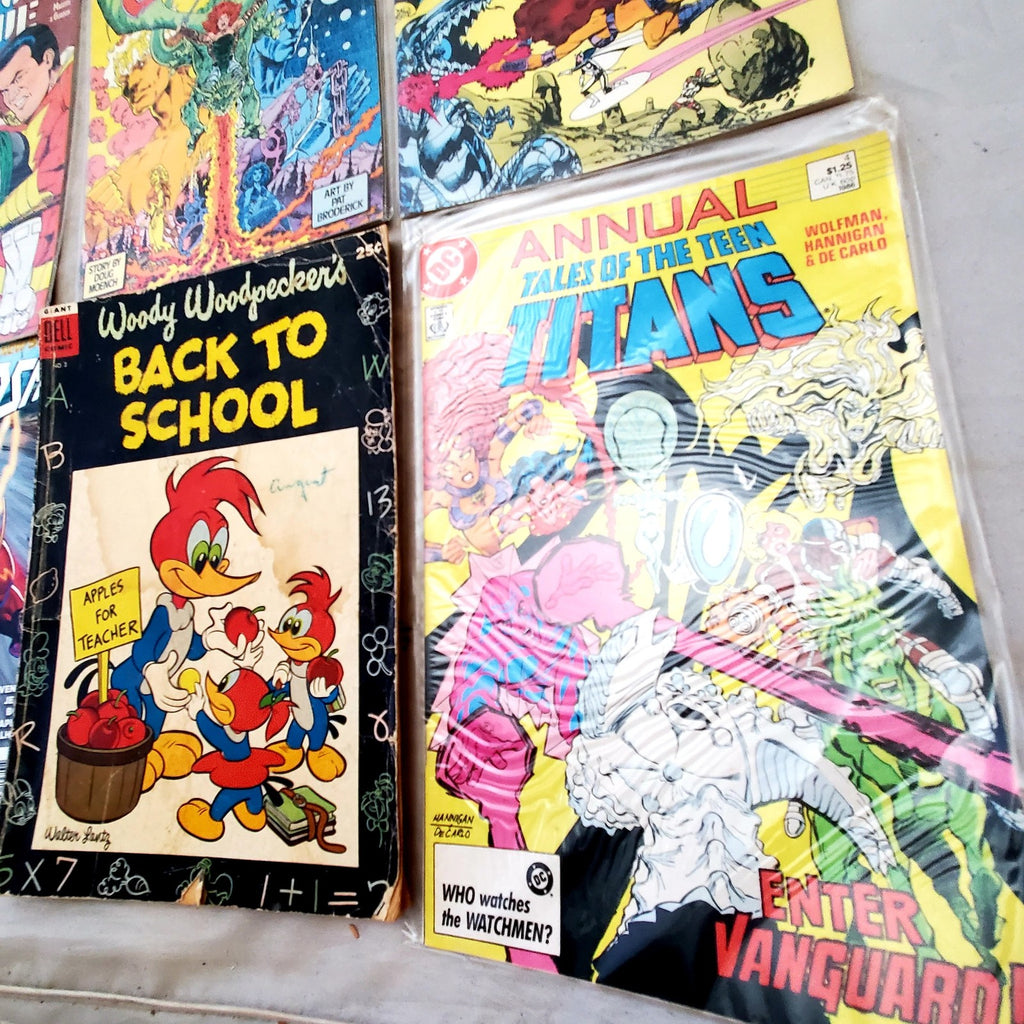Lot Of 13 DC Comics Flash, Amethyst, Titans, Justice League, JLA, Kamandi