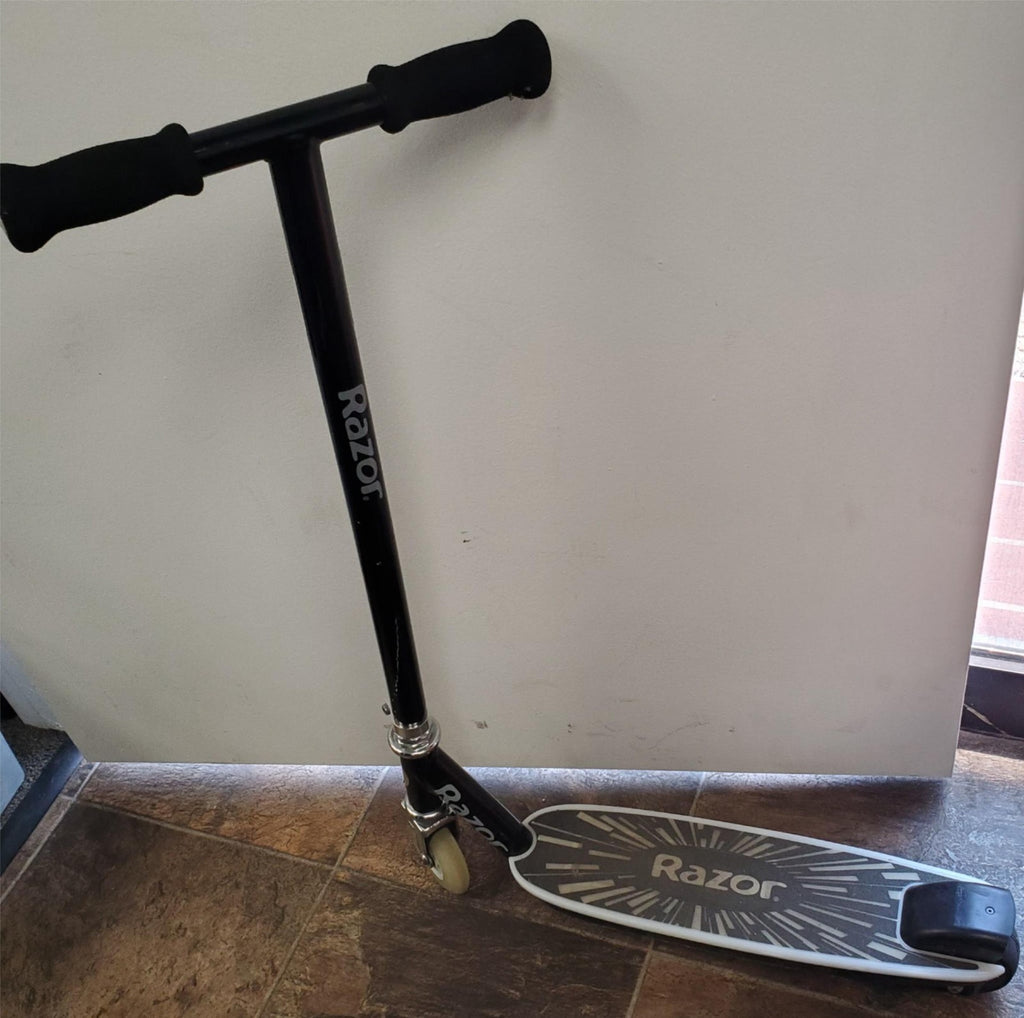 Razor Tekno Light Up Electric Scooter 2020 Model