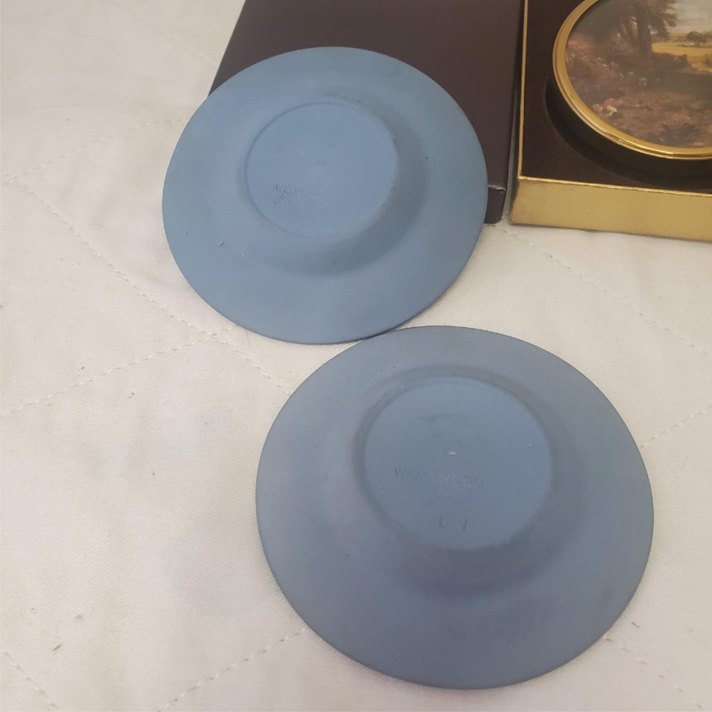 Lot of Assorted Wedgwood Queensware Plates & Miniature World of Peter Bates Post