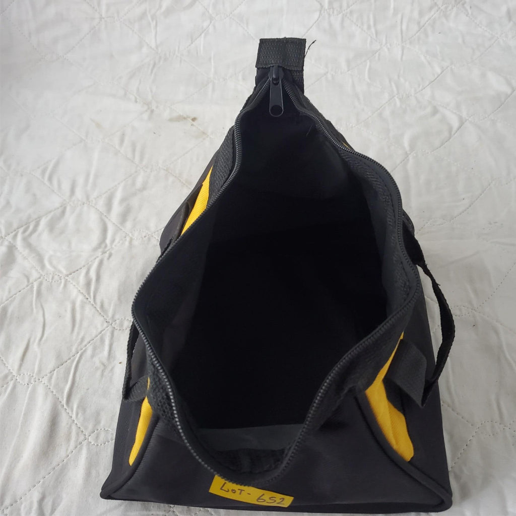 DEWALT TOOL BAG 11" x 8" x 7" Heavy Duty Nylon & Square Plastic Base LOT 652